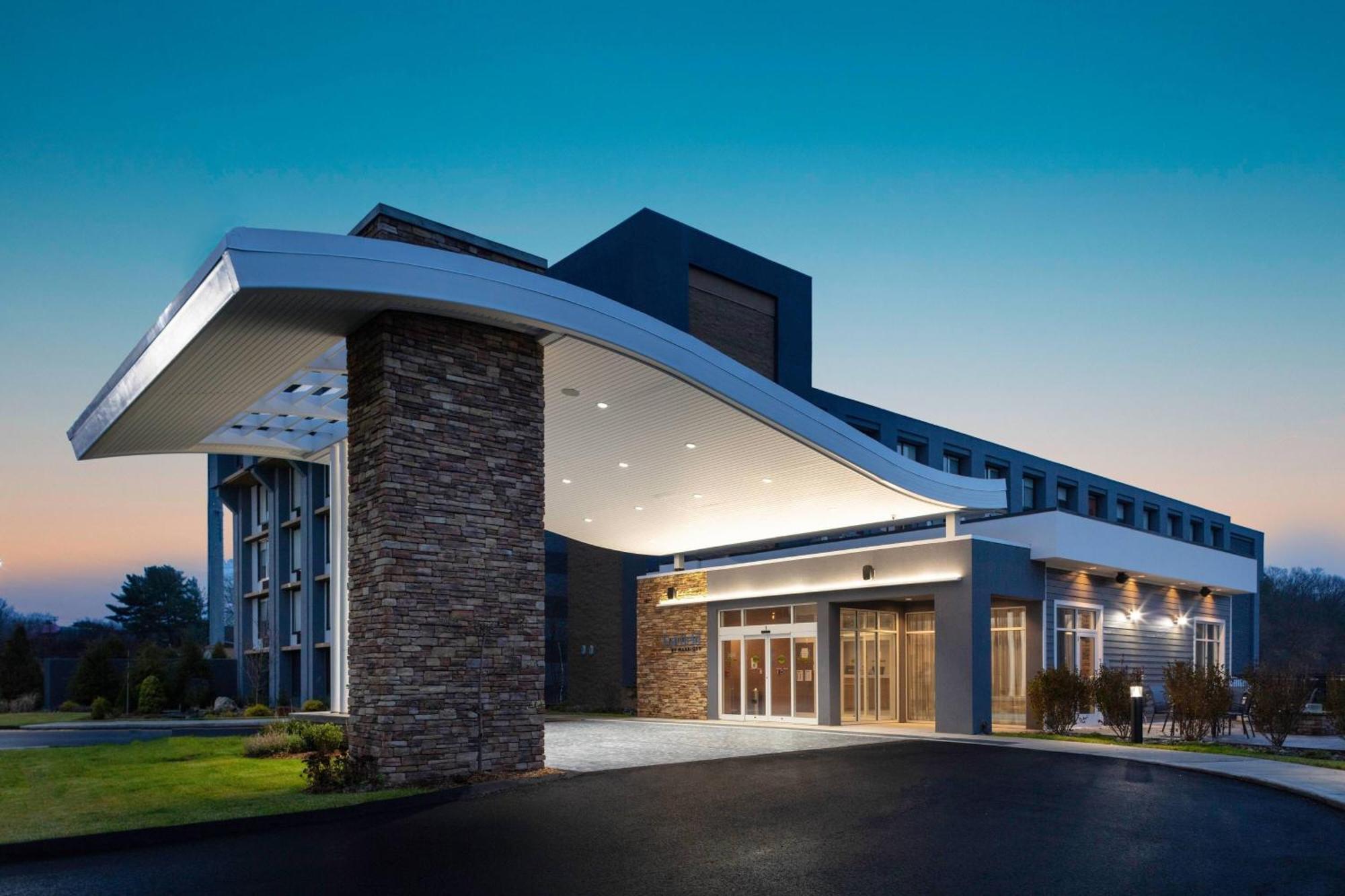 Fairfield Inn & Suites Springfield Enfield Exterior photo